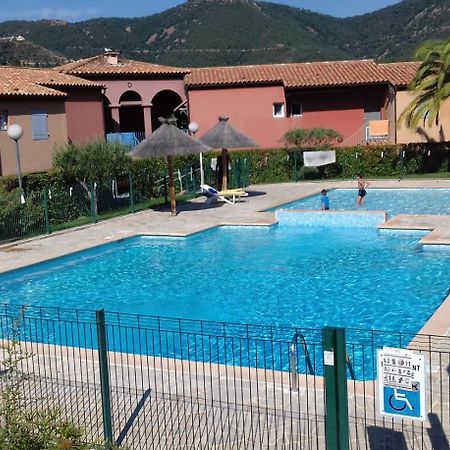Savannah Theoule-sur-Mer Bagian luar foto
